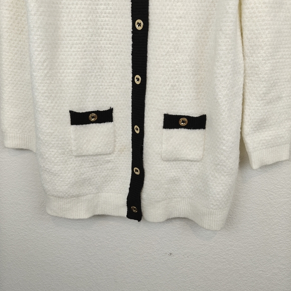 Lilly Pulitzer *Flawed* Davison Button Up Sweater Black,Cream Size Medium - Picture 13 of 16